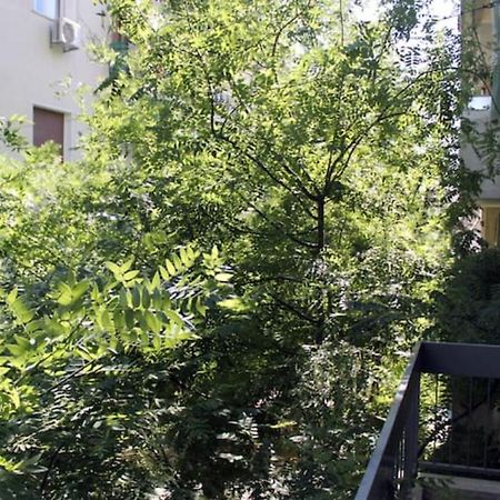 Athens Central Green 7 Min From Metro And 2 Min From Trolley Exterior photo
